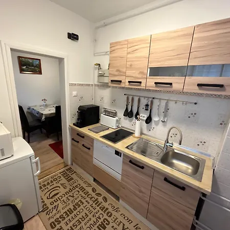 Orsi House شقة
