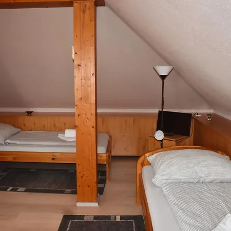 Lägenhet Orsi House